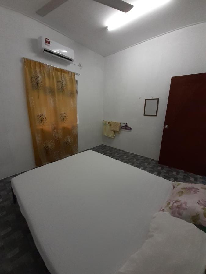 Homestay Idaman B B With 2 Room Aircond 2 Quen Bed And Not Sharing Room -Privacy Kuala Terengganu Exterior foto